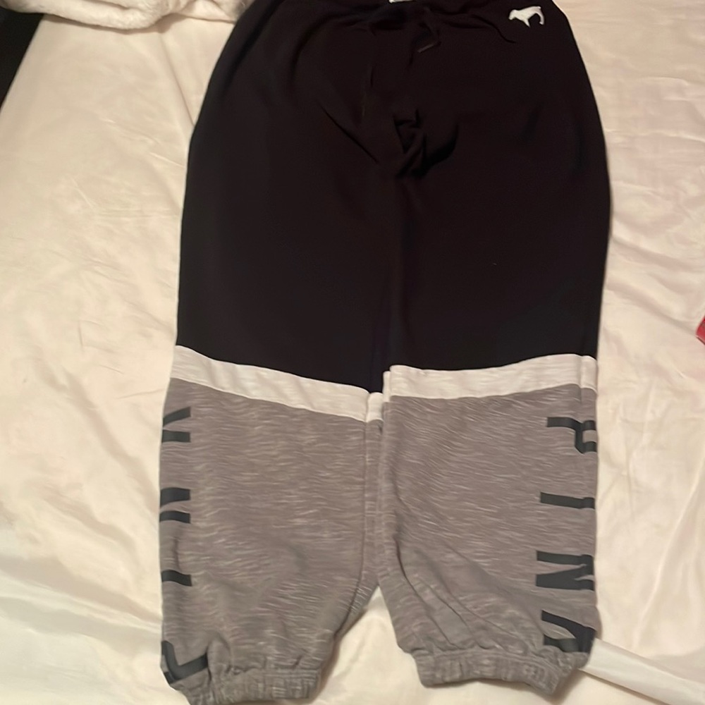 Victoria’s Secret pink lounge pants size small good condition